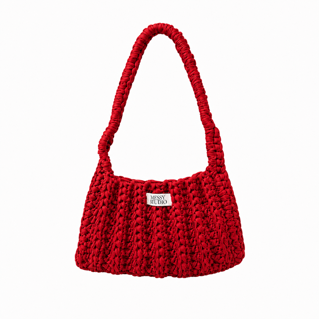 The Studio Loop Shoulder Red