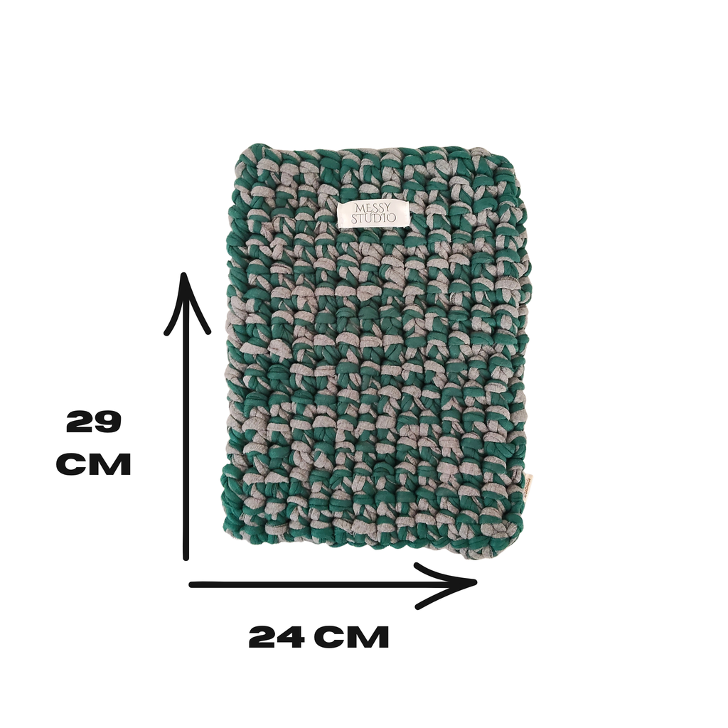 The Studio Sleeve 2 Colourway 1